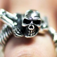 h054-totenkopf-ring-biker-silber-925-totenschadel-skull-skelett-knochenmann-herren.jpg